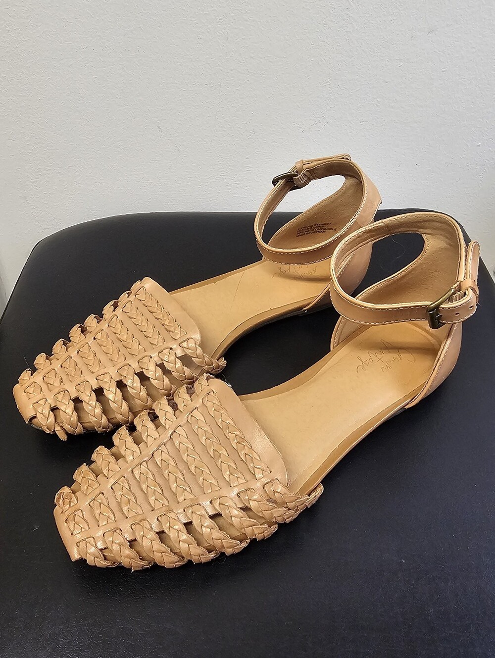 Crown Vintage Moneth Braided Leather Huarache Sandals Cognac Tan Size 6.5